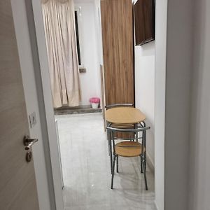 Appartement à 3 Chambres à Coucher